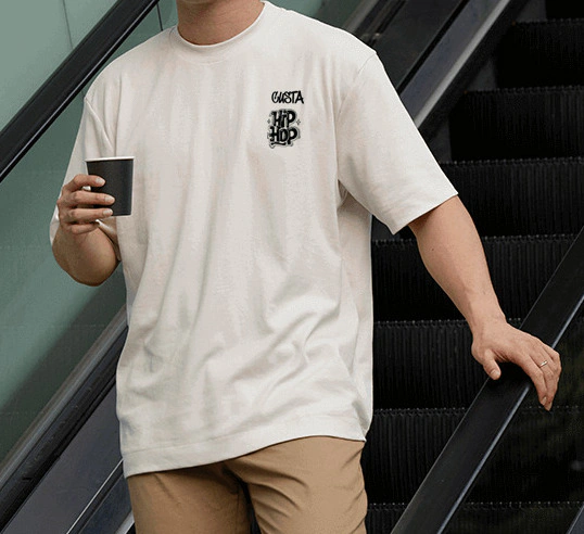 Oversized T-shirt trend in Malaysia