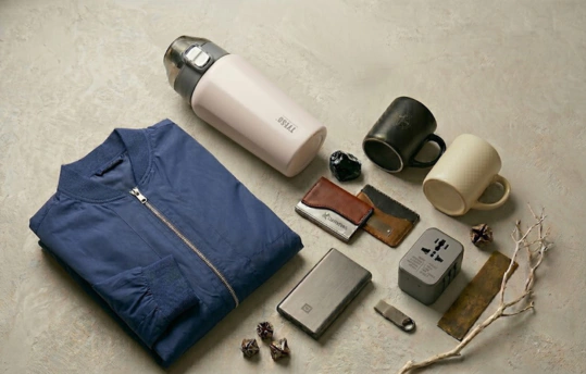 Custom corporate Father's Day gifts and brown theme promotional tech accessories